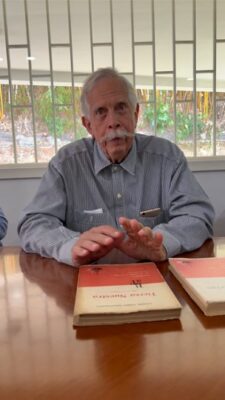 Charles Brewer Carías visita el Archivo Histórico de la familia Maldonado
