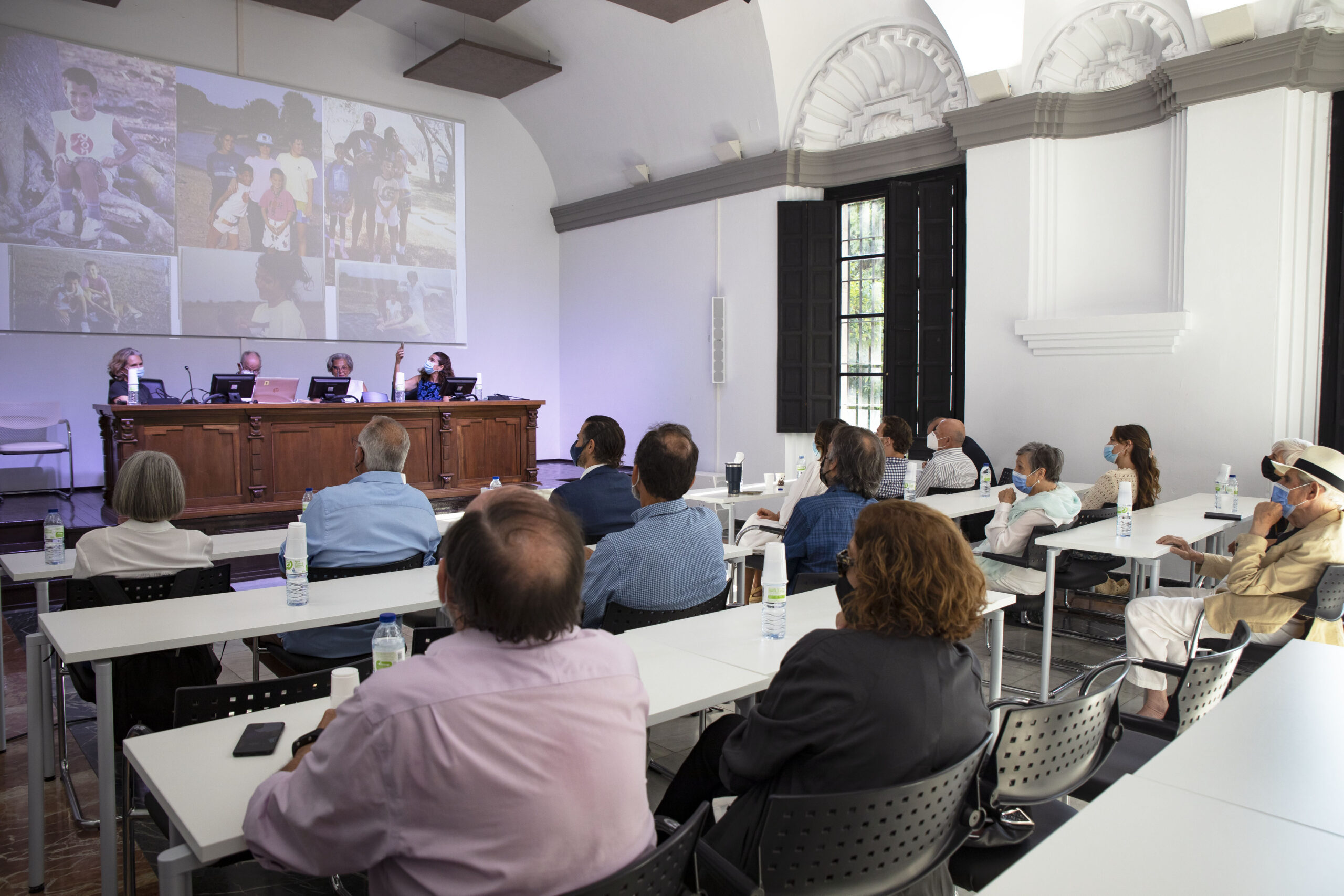 HATO EL FRIO – REENCUENTRO DE INVESTIGADORES Y ESPECIALISTAS en la Casa de la Ciencia en Sevilla.
